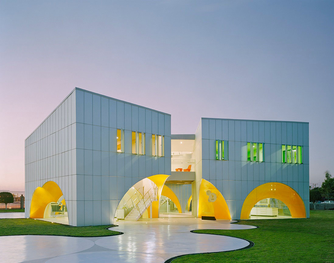 Nestlé Application Group Querétaro / Rojkind Arquitectos