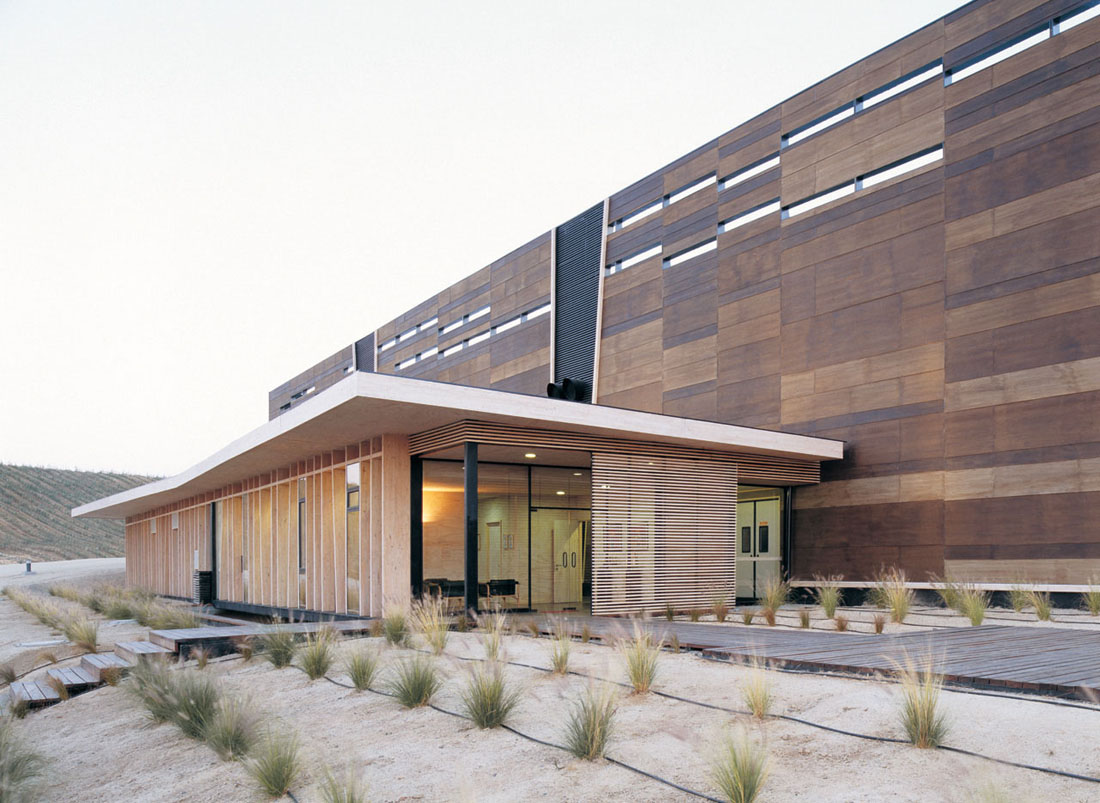 Olisur: Olive Oil factory / Guillermo Hevia (GH+A)