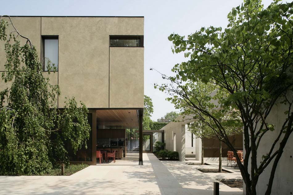 547914071_jm-south-east-corner-02 547914071_jm-south-east-corner-02