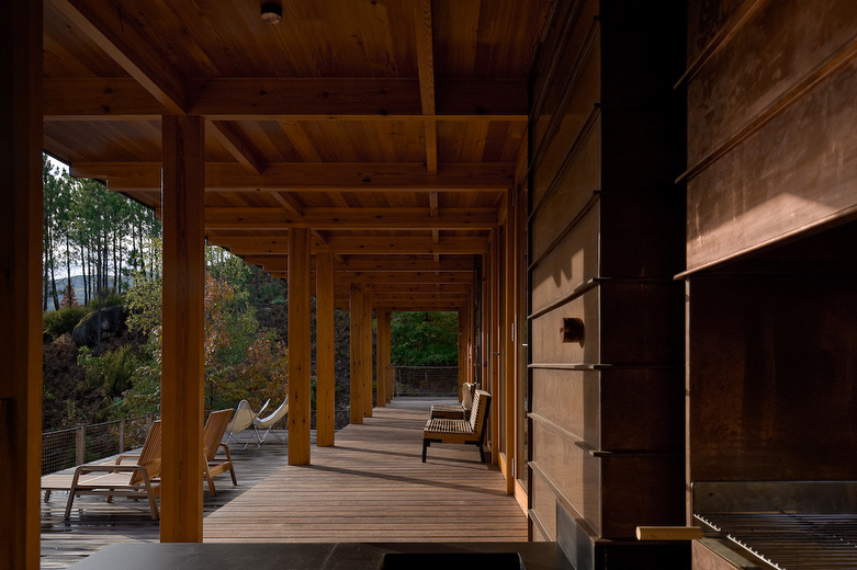 Casa Adpropeixe / Carlos Castanheira & Clara Bastai