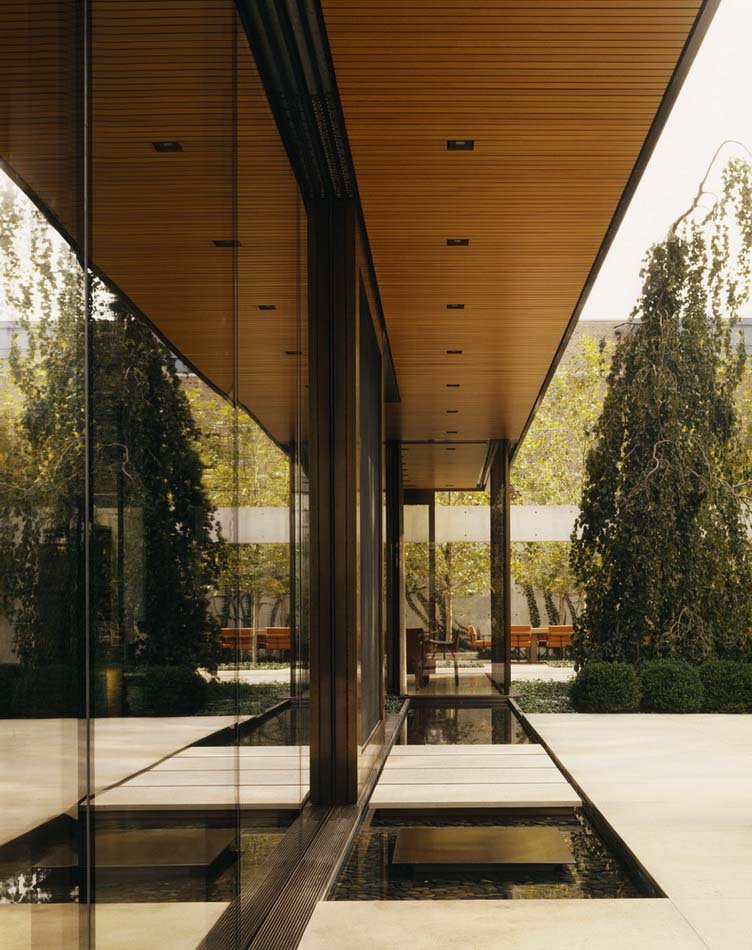 81548207_cd-exterior-window-wall-at-reflecting-pool-04 81548207_cd-exterior-window-wall-at-reflecting-pool-04