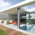 Playa la Isla house / Juan Carlos Doblado