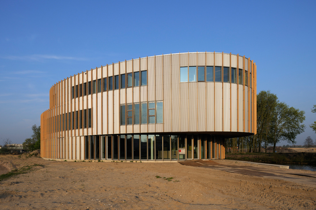 Bijlmer Park Theater / Paul de Ruiter