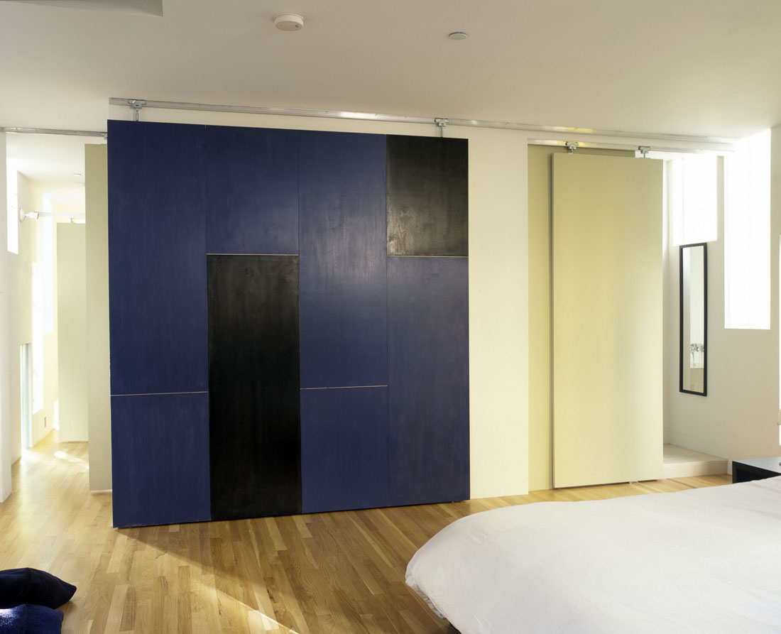 1503560419_loha-michaelweschler-ve-cabinetry-blue 1503560419_loha-michaelweschler-ve-cabinetry-blue