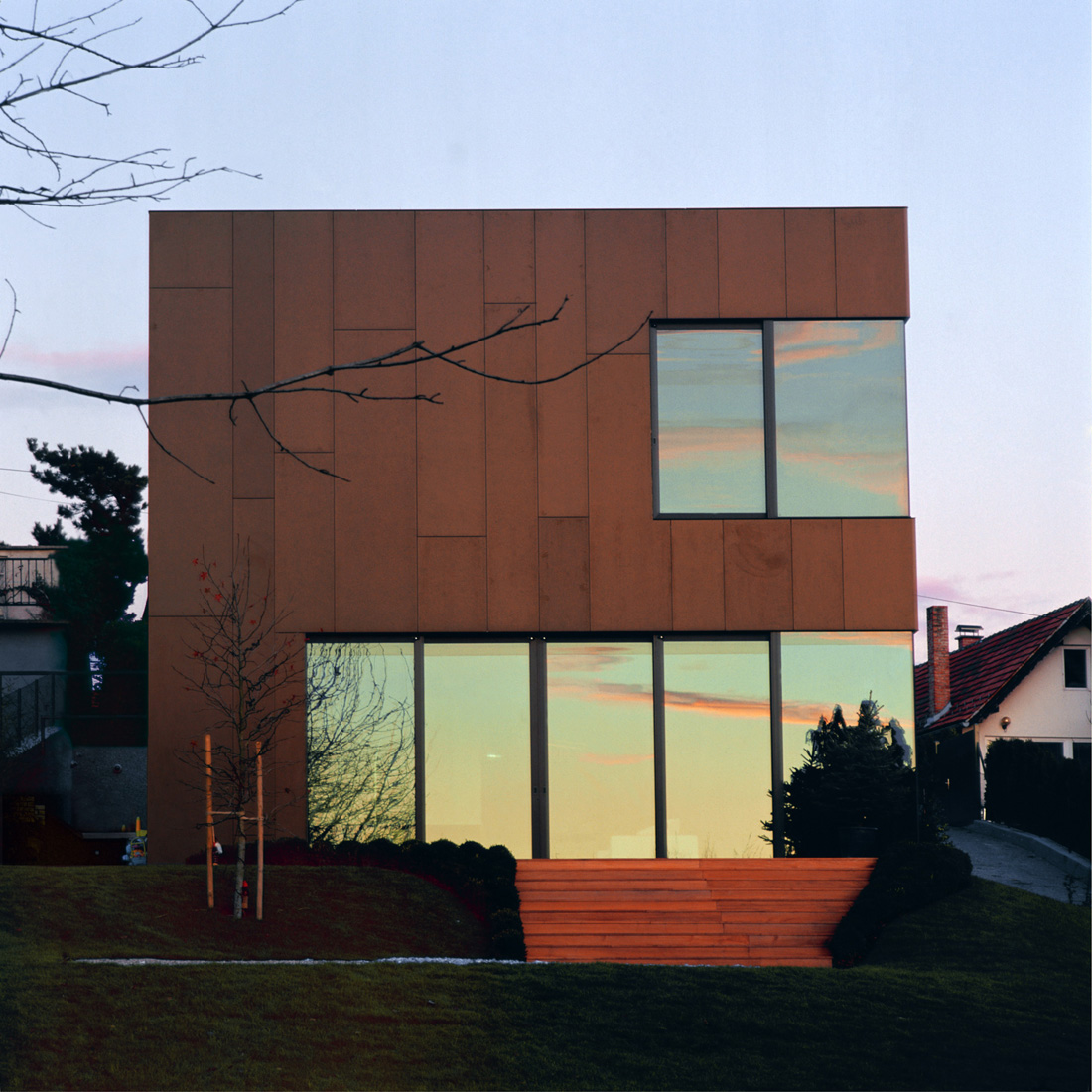 House N / 3LHD