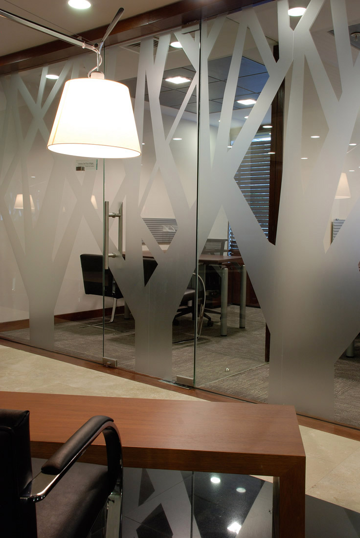 El Bosque offices / Mas y Fernández Arquitectos