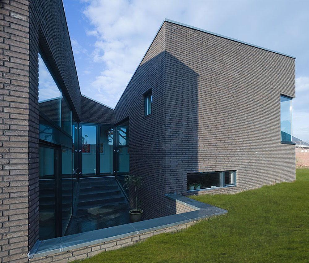 Dwelling-workhouse HDT / Hoogte Twee Architecten