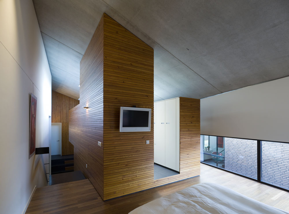 Dwelling-workhouse HDT / Hoogte Twee Architecten