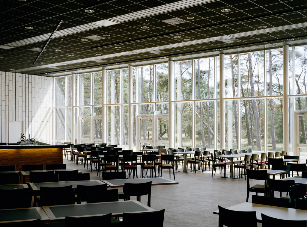 Mirage Dancehall / Kjellgren Kaminsky Architecture