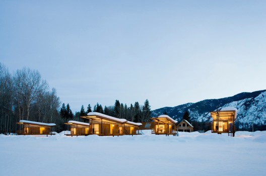 1877556044_rolling-huts-tb-011 Tim Bies