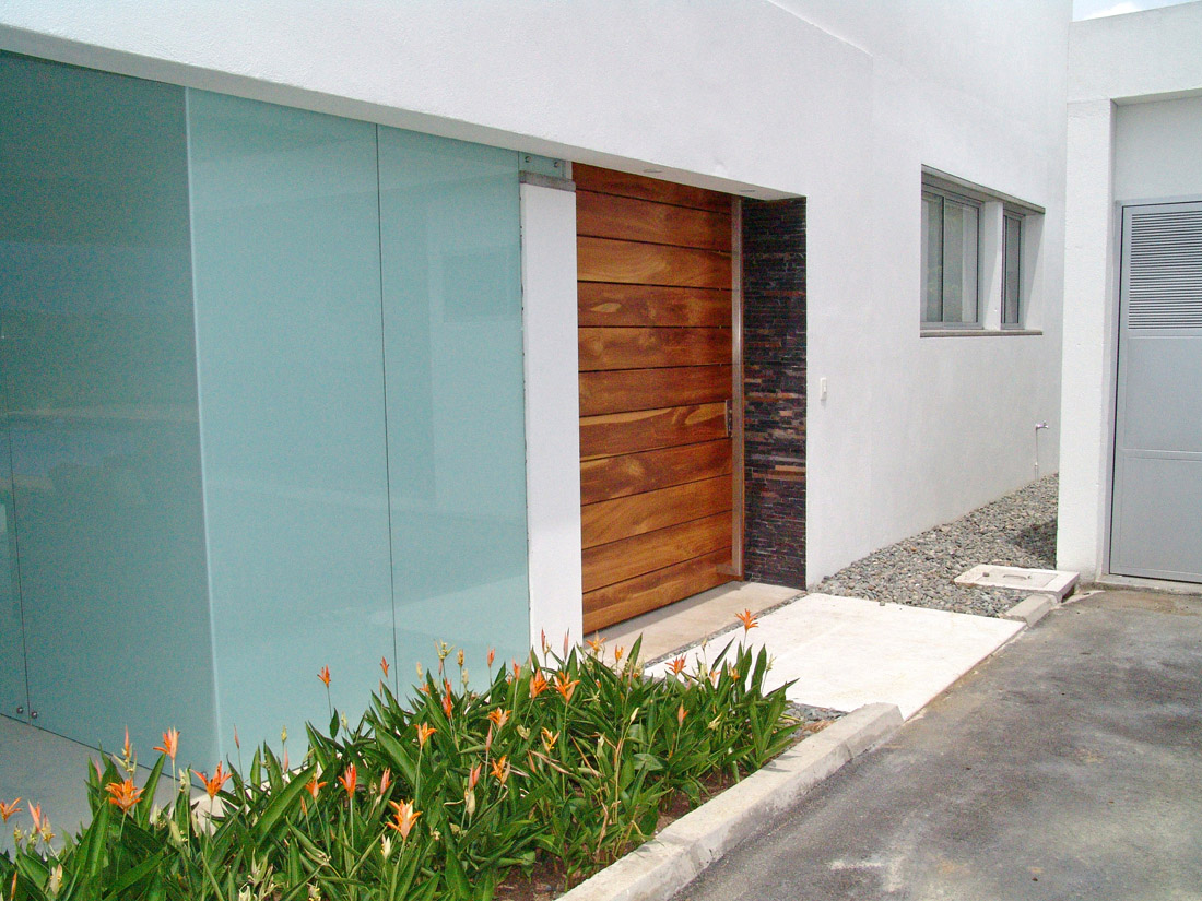 House on lot 23 / Juan Esteban Correa