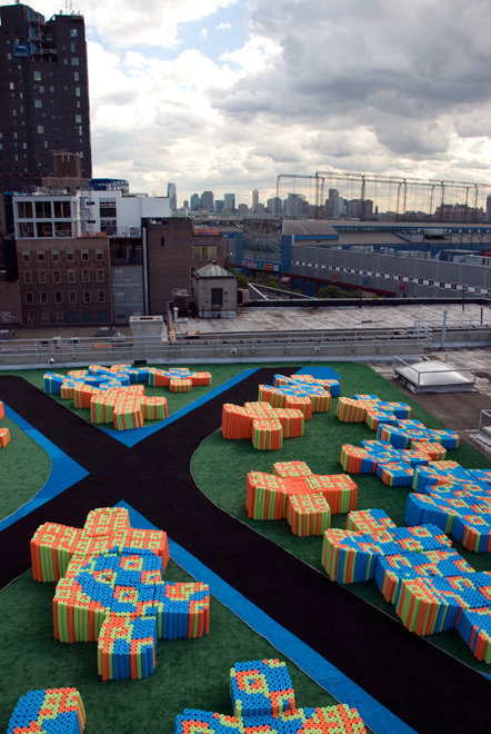 Pool Noodle Rooftop / Jeffrey Inaba