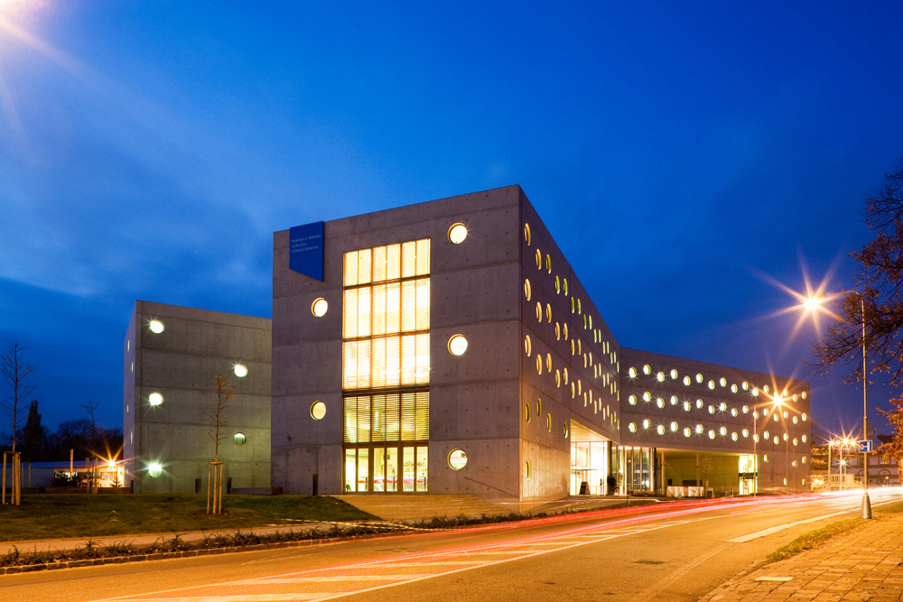 Research Library in Hradec Kralove / Projektil Architekti