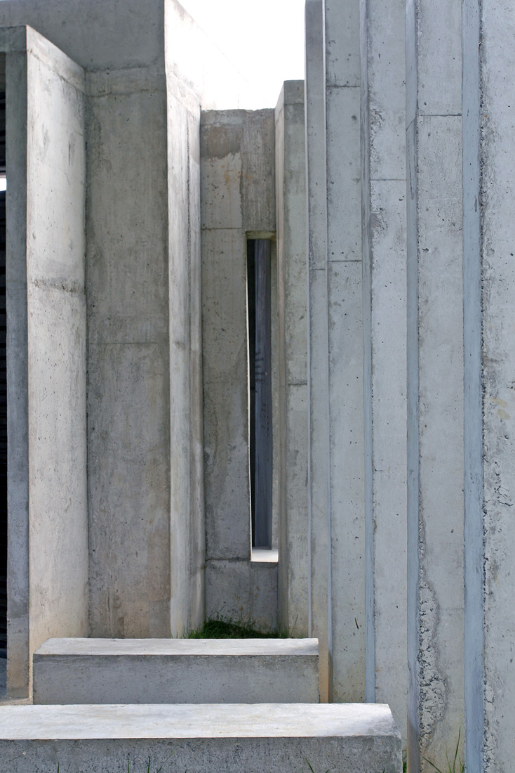 Holocaust Memorial / Sergio Kopinski Ekerman