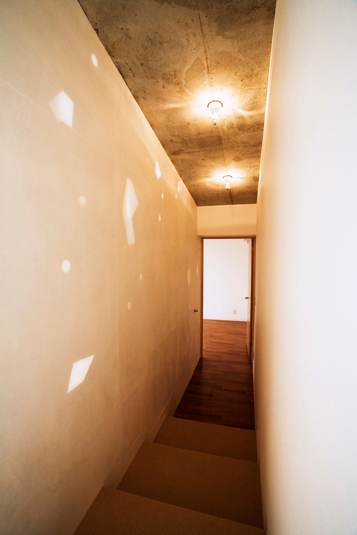 653522783_yoyogi-hallway01 653522783_yoyogi-hallway01
