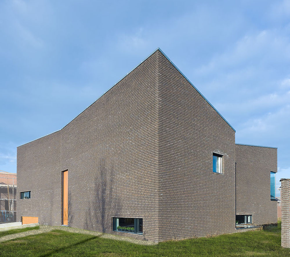 Dwelling-workhouse HDT / Hoogte Twee Architecten