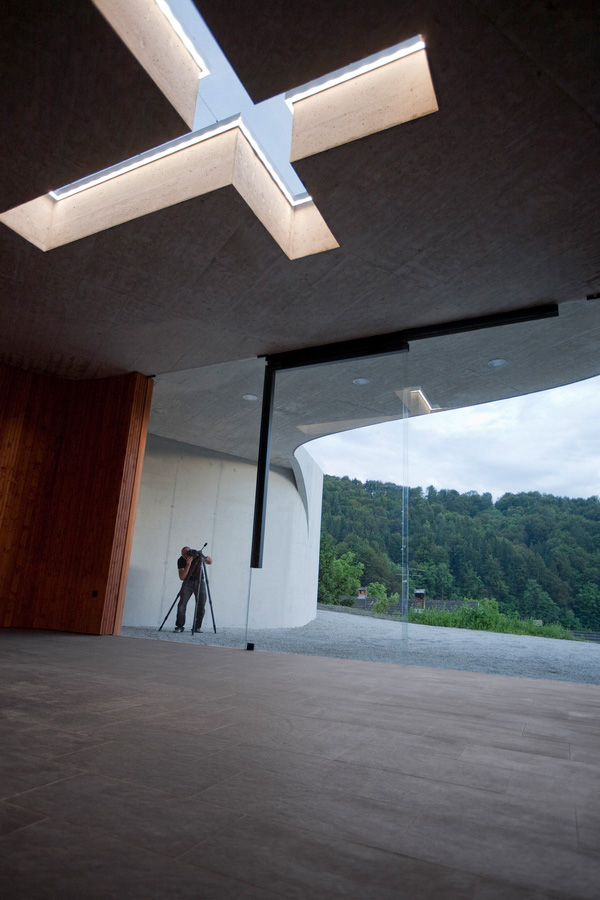 farewell-chapel_foto-tomaz-gregoric_20 farewell-chapel_foto-tomaz-gregoric_20