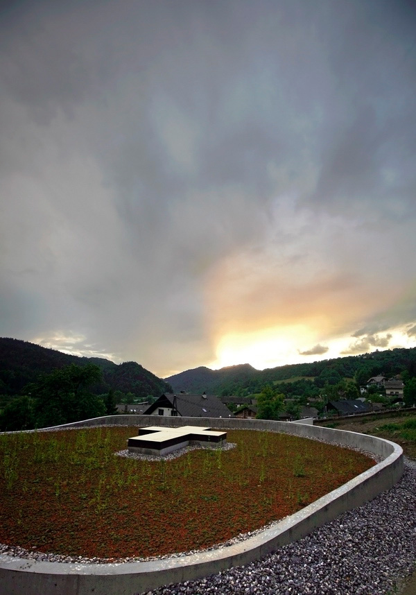 farewell-chapel_foto-tomaz-gregoric_27__ farewell-chapel_foto-tomaz-gregoric_27__