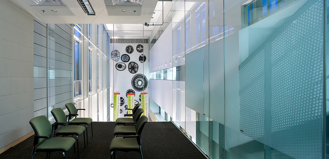 McGill University Life Sciences Complex / Diamond + Schmitt Architects & Provencher Roy + Associés architectes