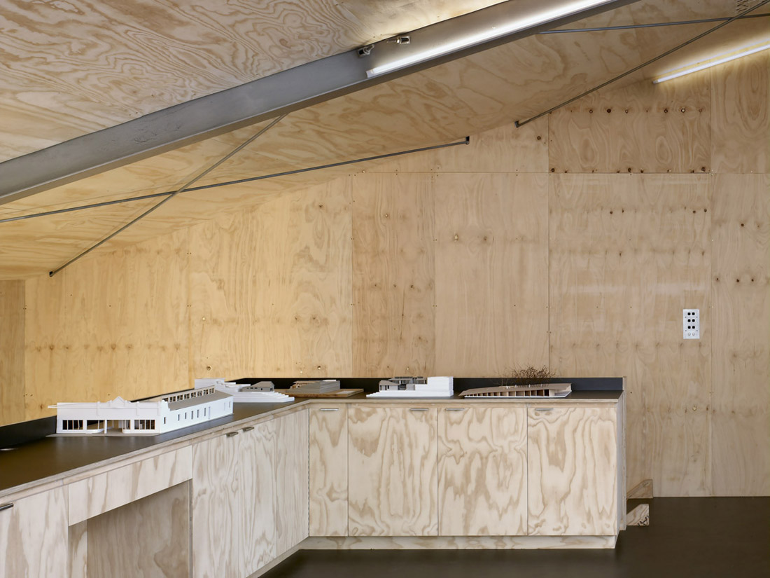 Botany Studio + House / Workshop1