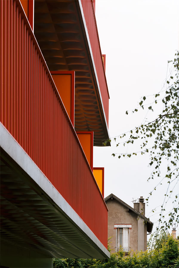 Student Housing in Epinay / ECDM