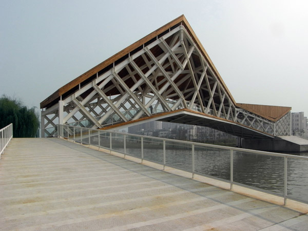 Quingpu Pedestrian Bridge / CA-DESIGN