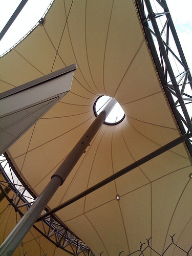 Rosa Parks Transit Center / FTL Design Engineering Studio
