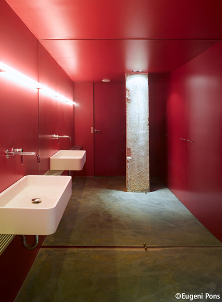 Workspace in a former coal bunker / BAAS