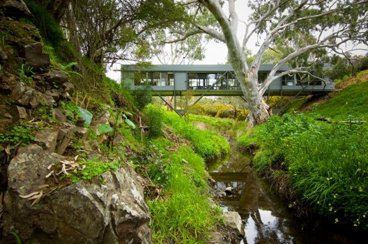 Bridge House / Max Pritchard Architect