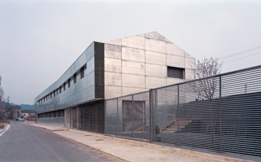 Architecture Studio in Cizur Menor / AH Asociados