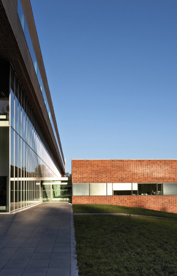 hioexterior_3 hioexterior_3