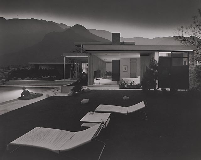 js07 Kaufmann House, 1947 Palm Springs, CA / Richard Neutra, architect   © Julius Schulman