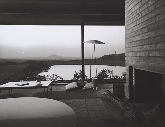 Kramer House, 1953 Norco, CA / Richard Neutra, architect   © Julius Schulman