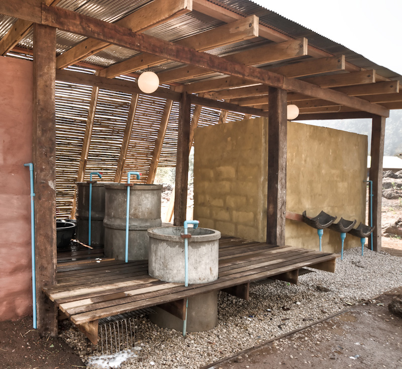 Safe Haven Bath house / TYIN Tegnestue