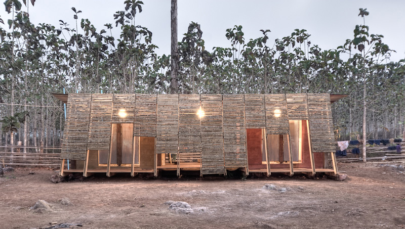 Safe Haven Bath house / TYIN Tegnestue