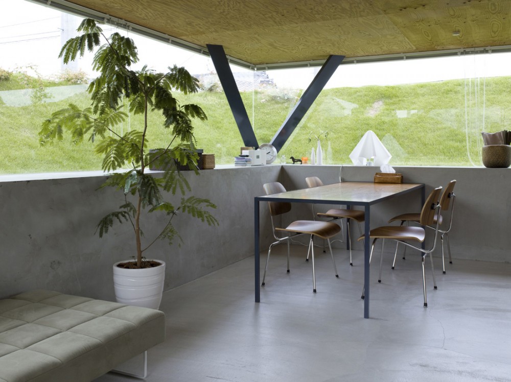 House in Saijo / Suppose Design Office