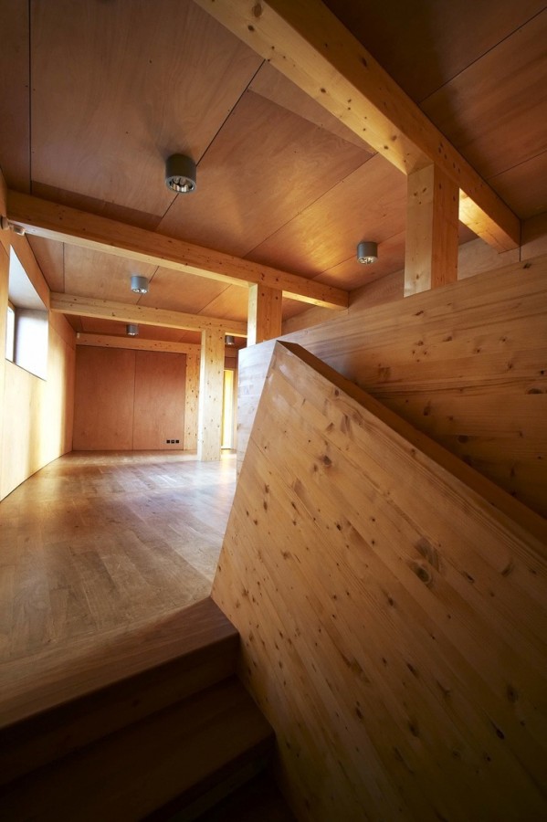 Slunakov Center for Ecological Activities / Projektil Architekti