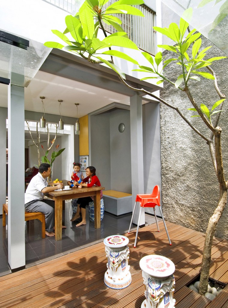 wood-deck-to-open-dining wood-deck-to-open-dining