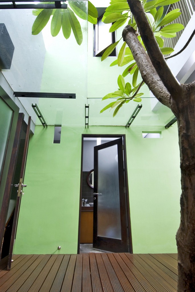 wood-deck-to-toilet-view-b wood-deck-to-toilet-view-b