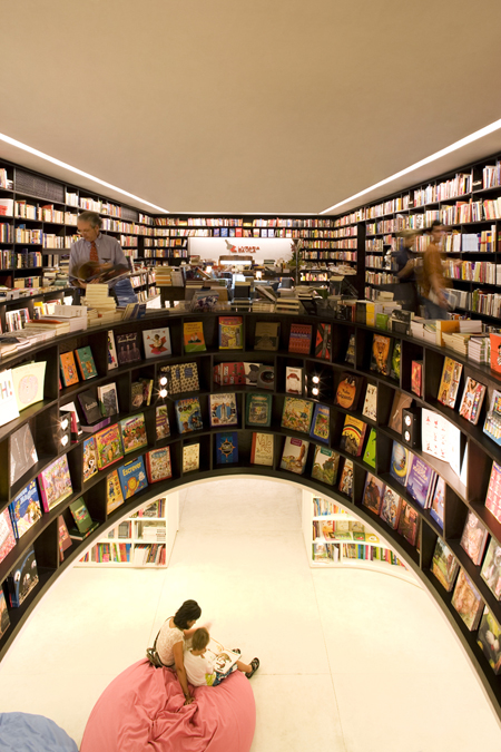 Livraria da Vila / Isay Weinfeld