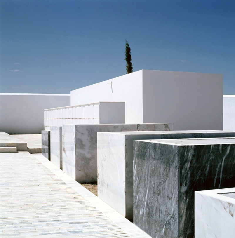 05_dn_cemetery-2 © Dora Nogueira