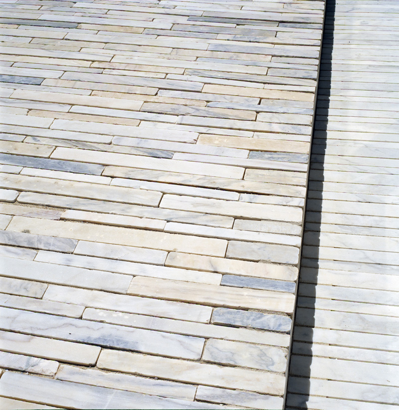 07_dn_cemetery_stone-pavement-detail © Dora Nogueira