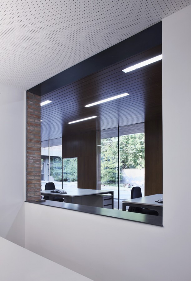 Visa section of Swiss Embassy in Beijing  / EXH Design