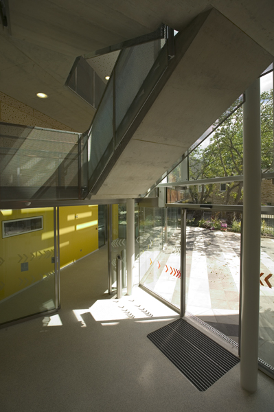 1250536422-218-atrium03-jl 1250536422-218-atrium03-jl