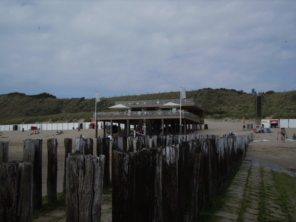 1250548164-beachclub-07 1250548164-beachclub-07