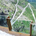 1250604160-viewpoint-detail-handrail 1250604160-viewpoint-detail-handrail 1250604160-viewpoint-detail-handrail