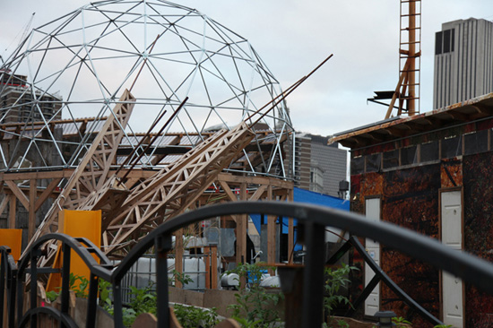 1250631998-waterpod06 1250631998-waterpod06