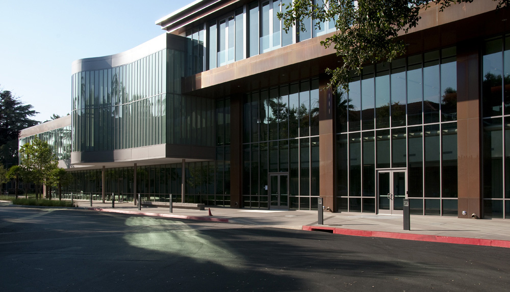 1250788367-ulv-02-entry-proscenium-mid-res 1250788367-ulv-02-entry-proscenium-mid-res