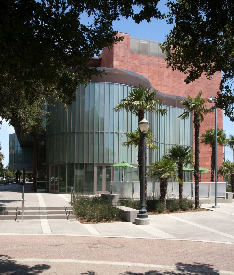 1250788375-ulv-03-exterior-cafe-from-west-mid-res 1250788375-ulv-03-exterior-cafe-from-west-mid-res
