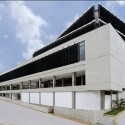 Production Laboratories and Administrative buildings / Roberto Puchetti, Max Rengifo